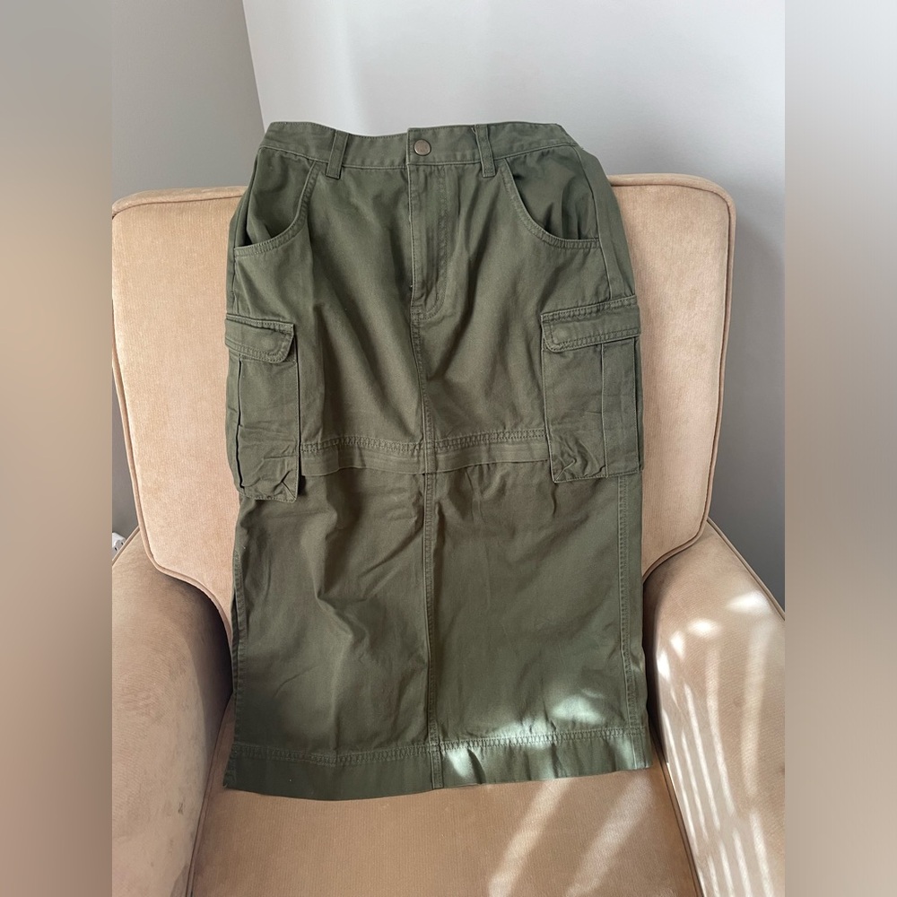 Army green cargo skirt.